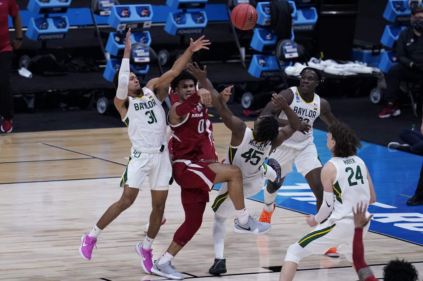 Baylor beats Arkansas 81-72 for first Final Four in 71 years