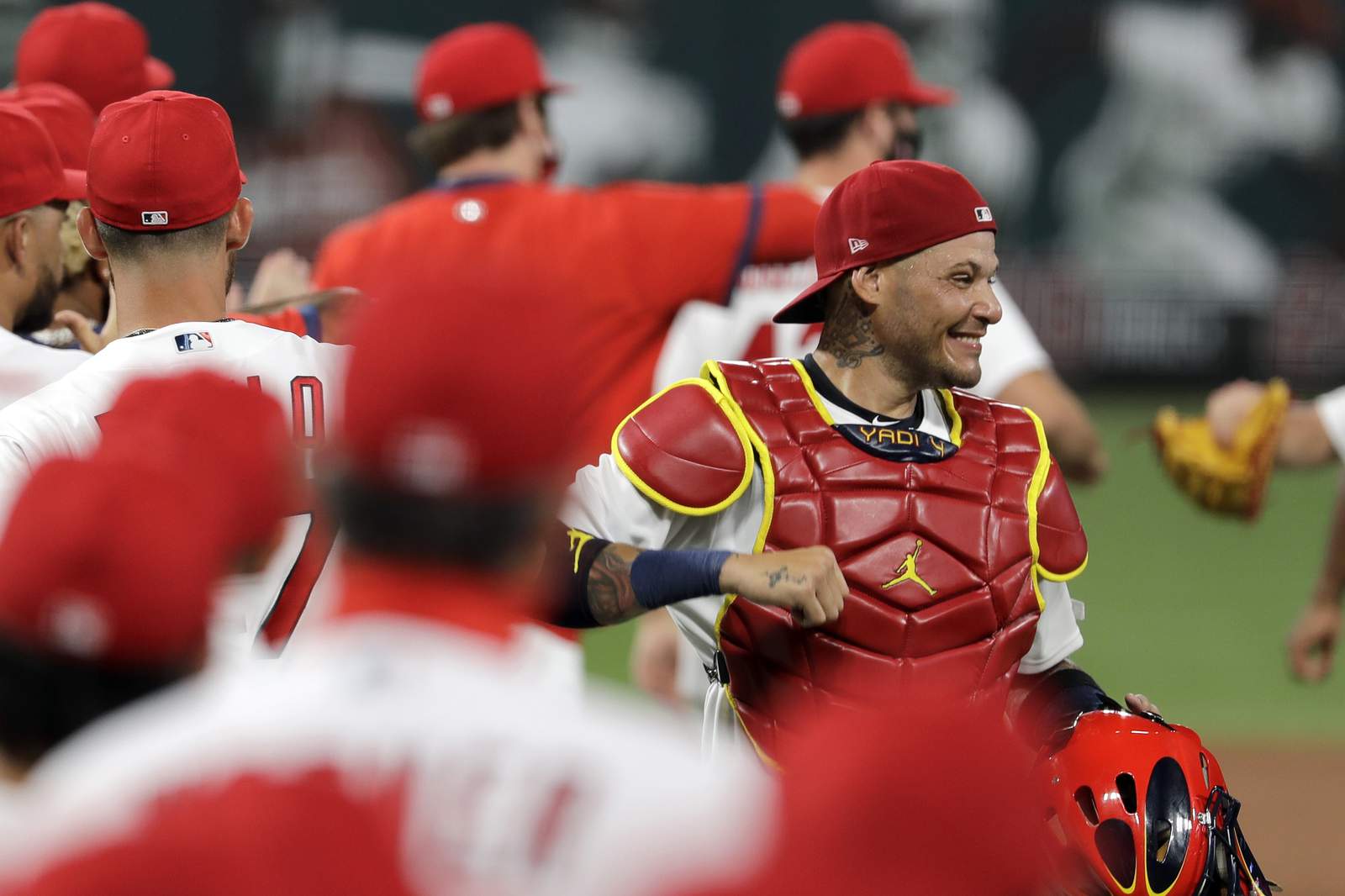 LEADING OFF: Cardinals emerge from long layoff in Chicago
