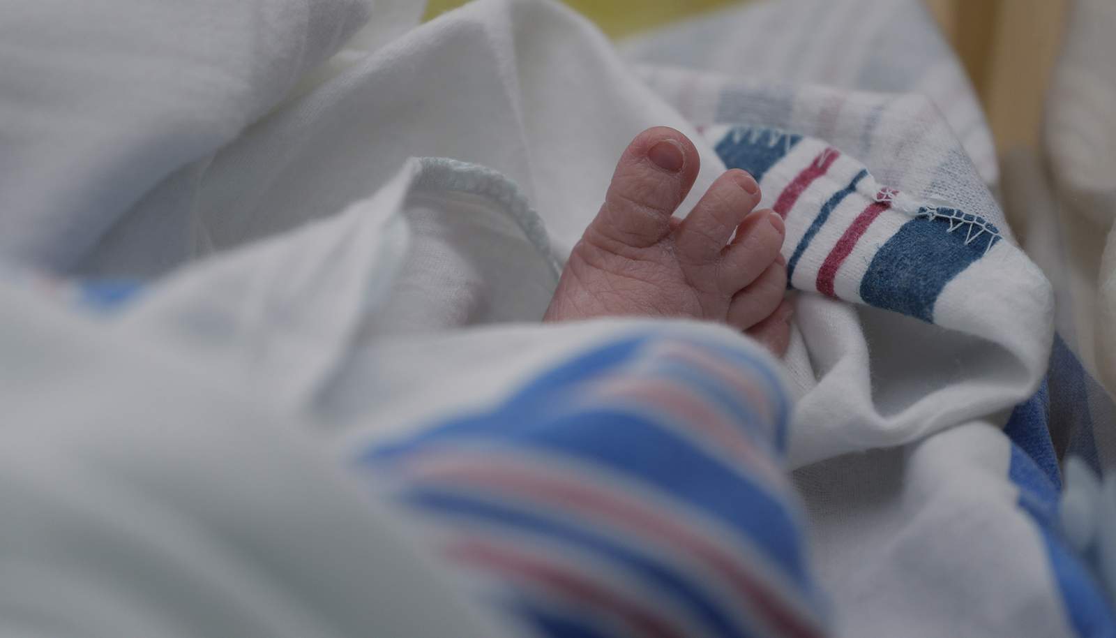Florida couple: Hospital lost body of infant who died