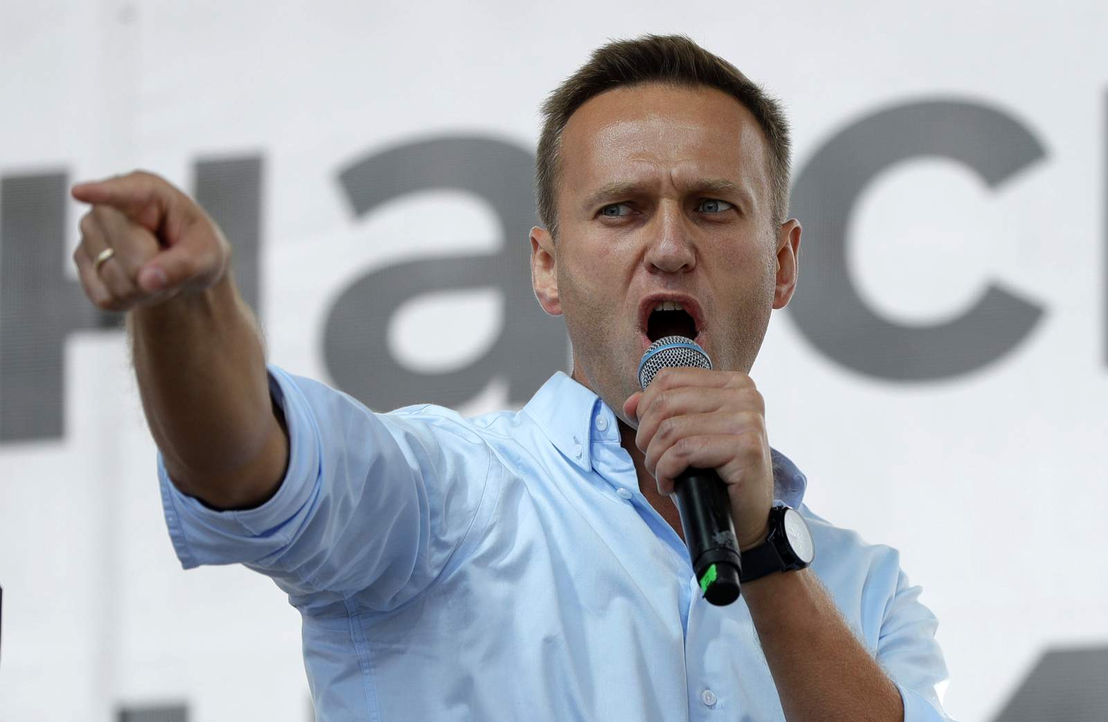 German govt: Labs confirm Navalny was poisoned with Novichok
