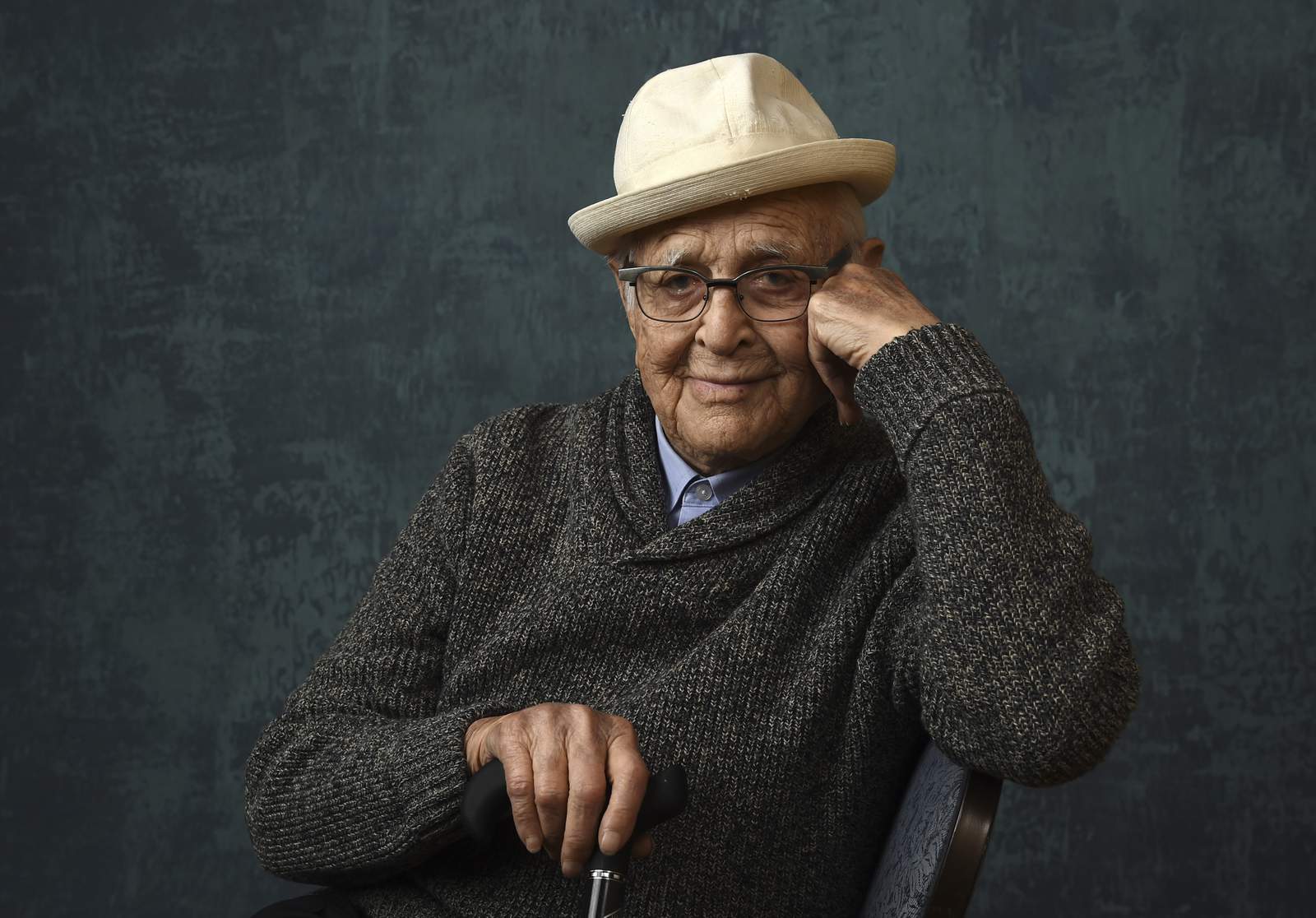 Golden Globes to honor legendary TV producer Norman Lear