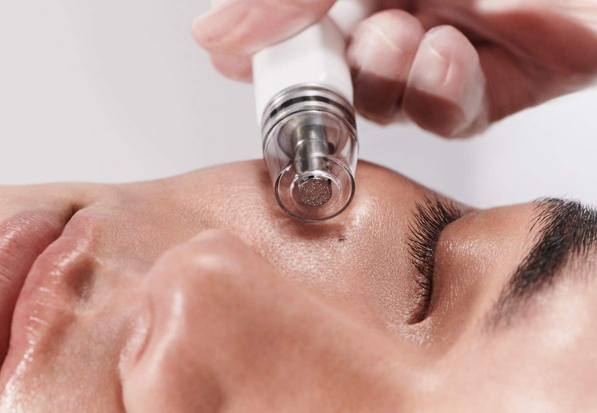 Ever heard of a diamond glow facial? Here’s your chance to snag one