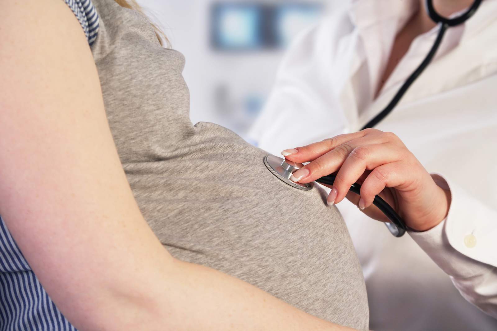 How researchers are testing COVID-19 drugs for pregnant women