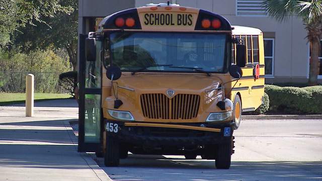 Duval school bus driver says 2 coworkers have died after contracting COVID-19