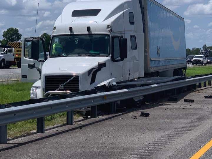 Florida woman killed, 17 others injured in crash on I-95 in Camden County