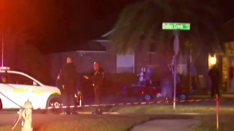 Neighbors shaken by shooting that killed one person in Pecan Park