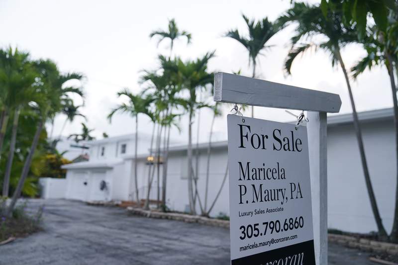US average mortgage rates decline; 30-year at 2.99%