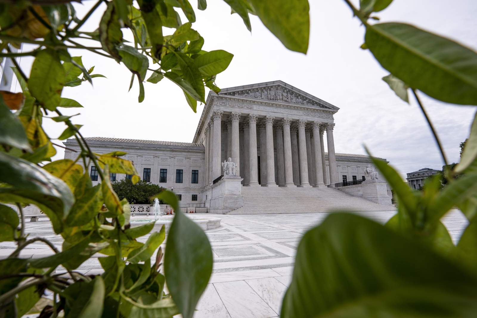 Justices rule LGBT people protected from job discrimination