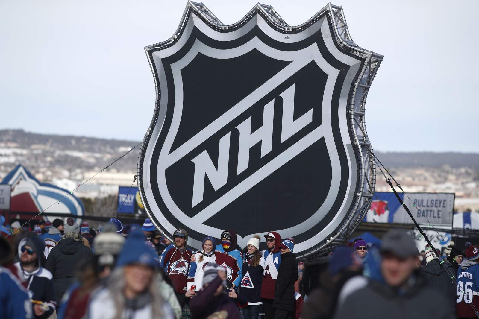 NHLPA approves going forward with 24-team playoff talks