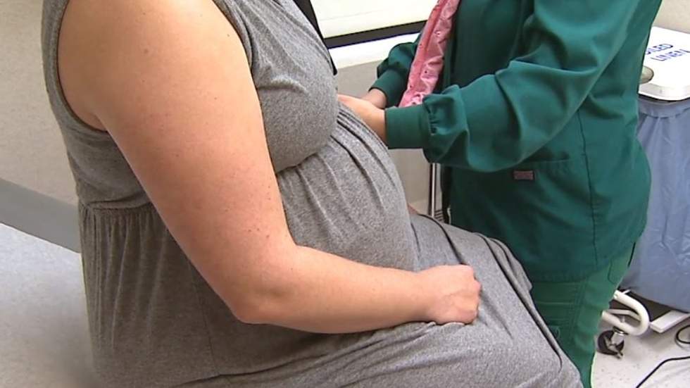 Doctor outlines precautions pregnant women can take to protect themselves from COVID-19