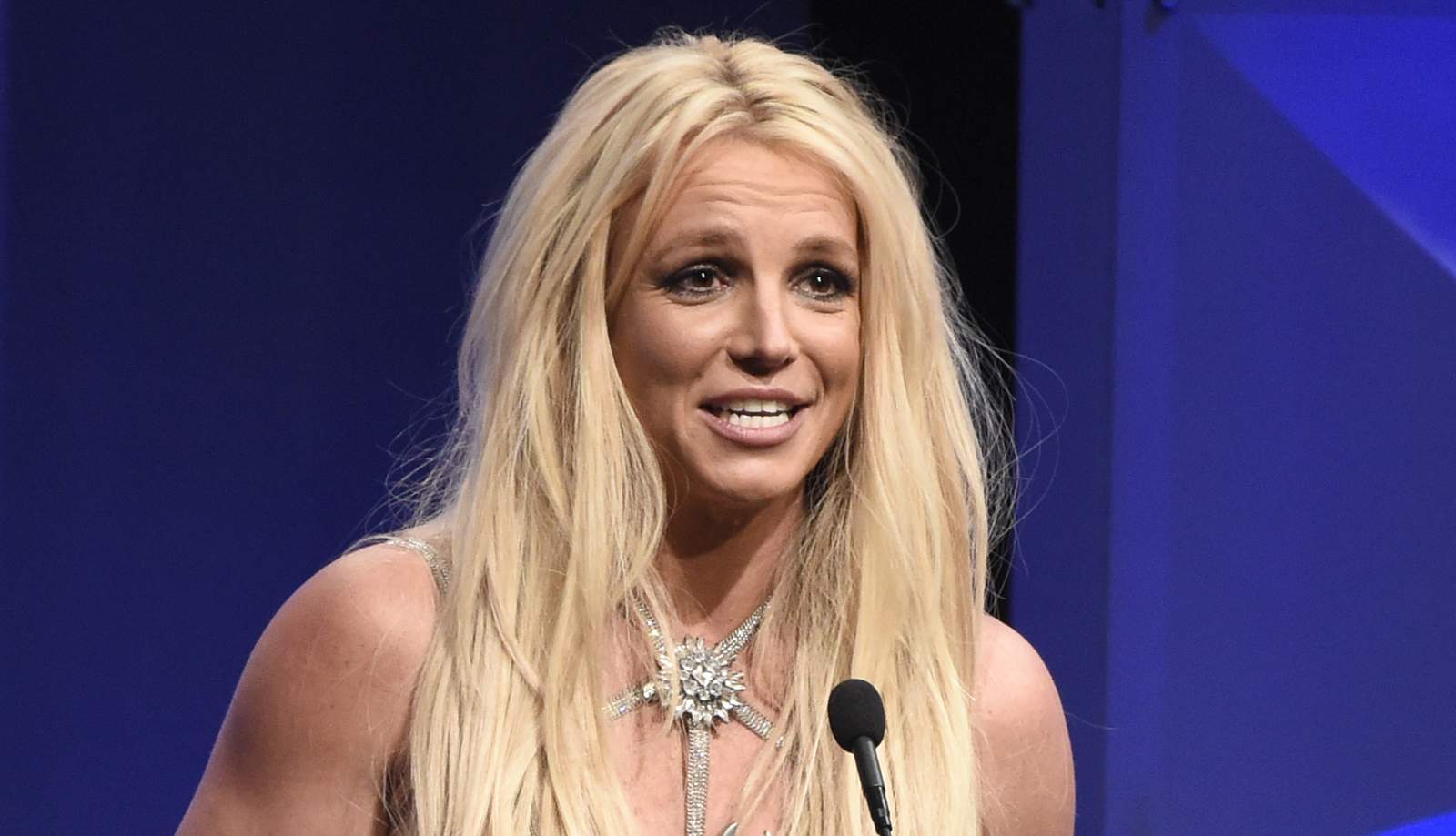 Lawyer: Britney Spears fears father, wants him out of career