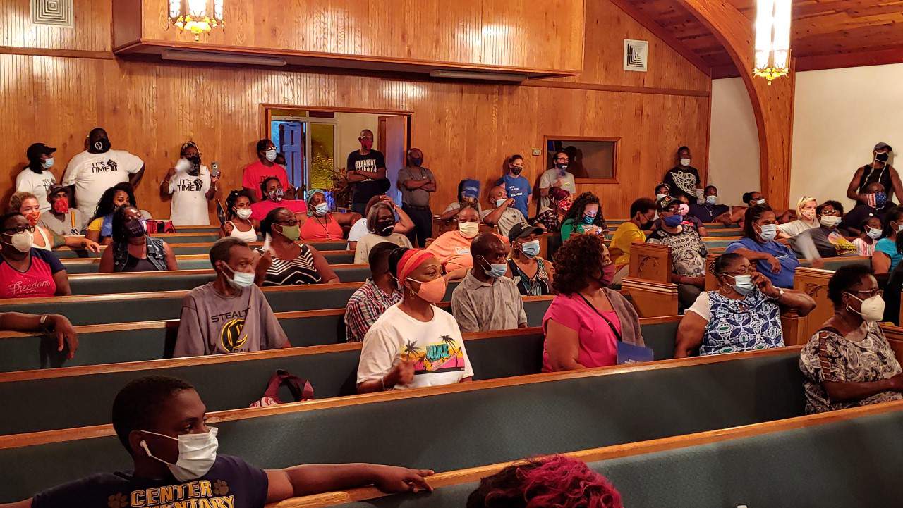 Georgia pastor hosts community meeting to discuss traffic stop incident involving officer