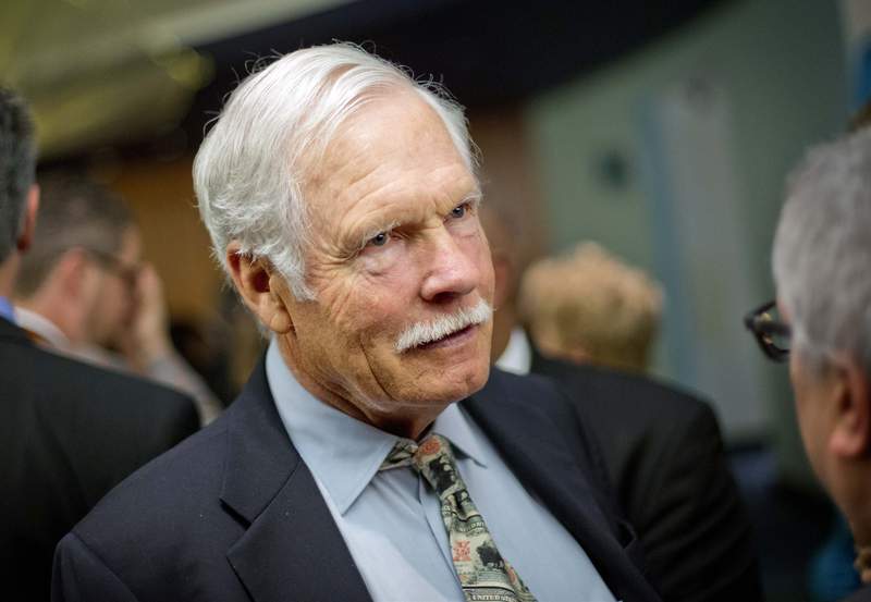 Ted Turner to give land to nonprofit but keep paying taxes