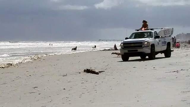 2 teens rescued from surf at Neptune Beach