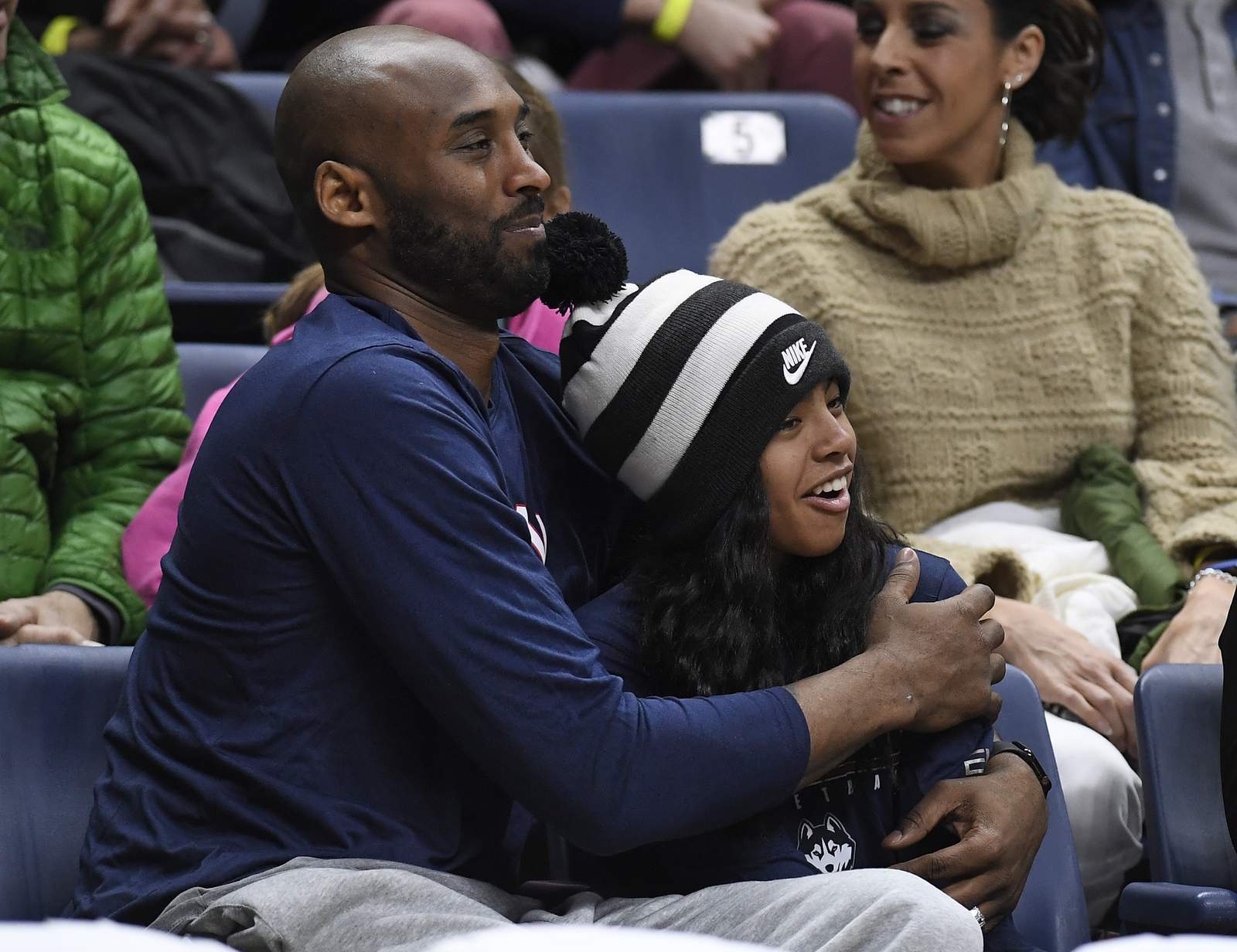 Kobe Bryant's widow expresses grief, anger in online post