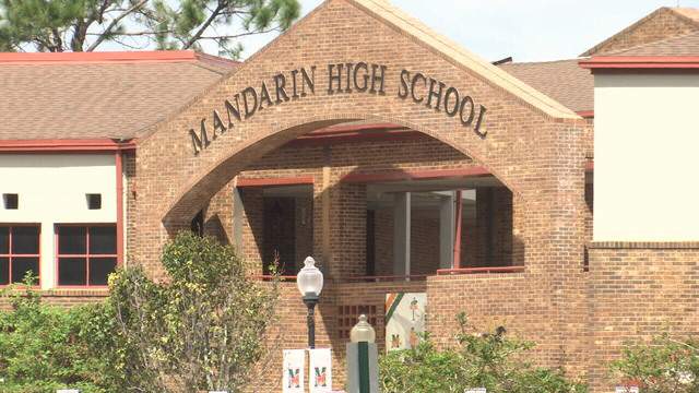 Mandarin High School scraps senior prom due to lack of interest