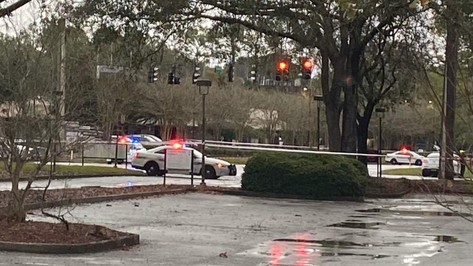 Armed robbery suspect dies after Baymeadows police chase, JSO says