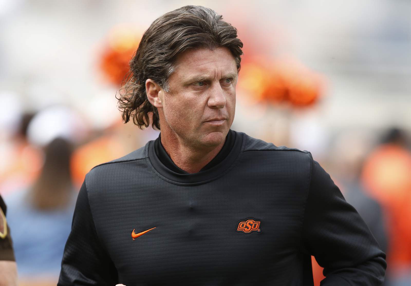 Oklahoma State's Gundy takes pay cut in wake of T-shirt flap