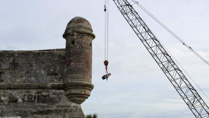 22 restored cannons return to Castillo de San Marcos