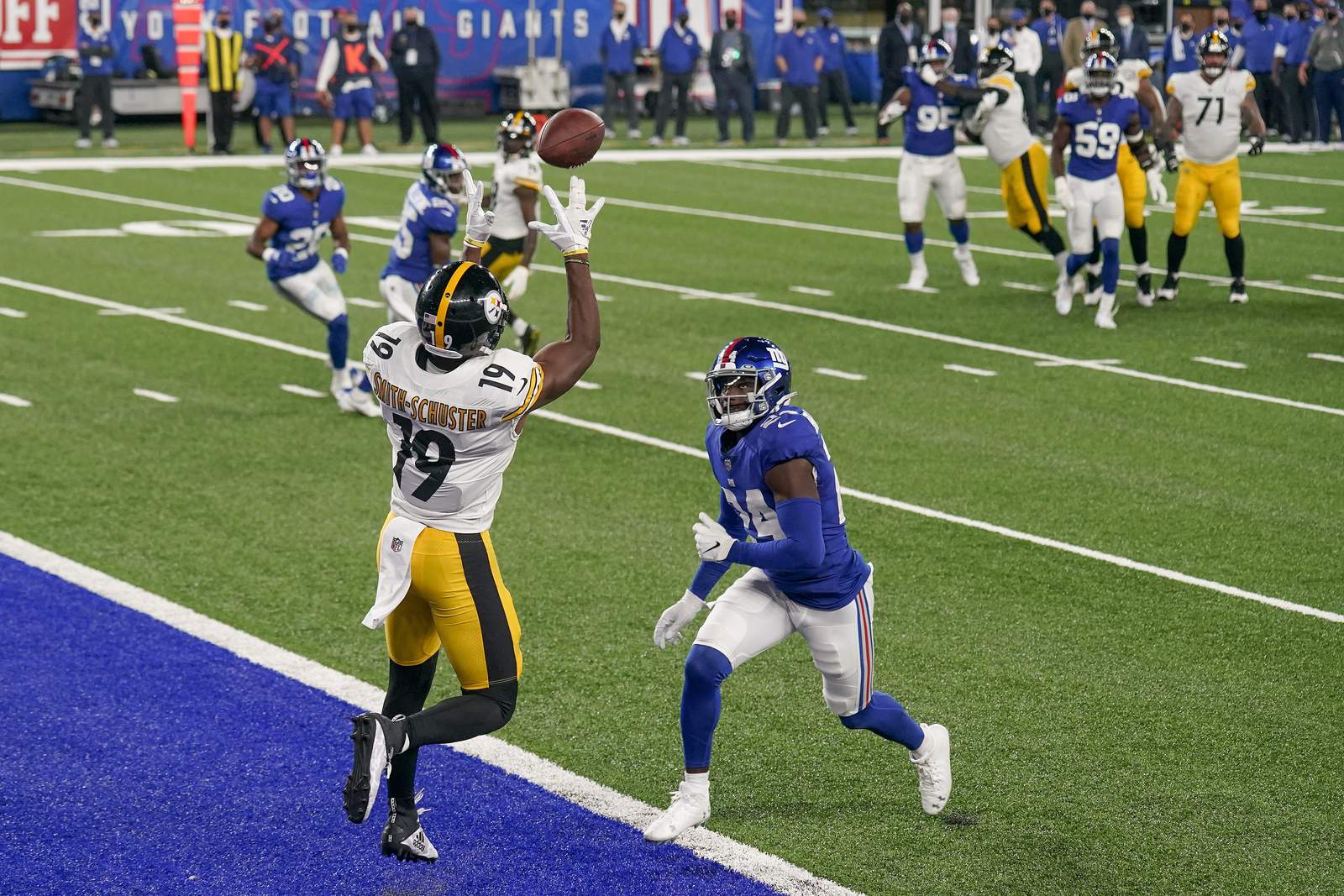 Defense, Snell, Big Ben carry Pittsburgh over Giants 26-16