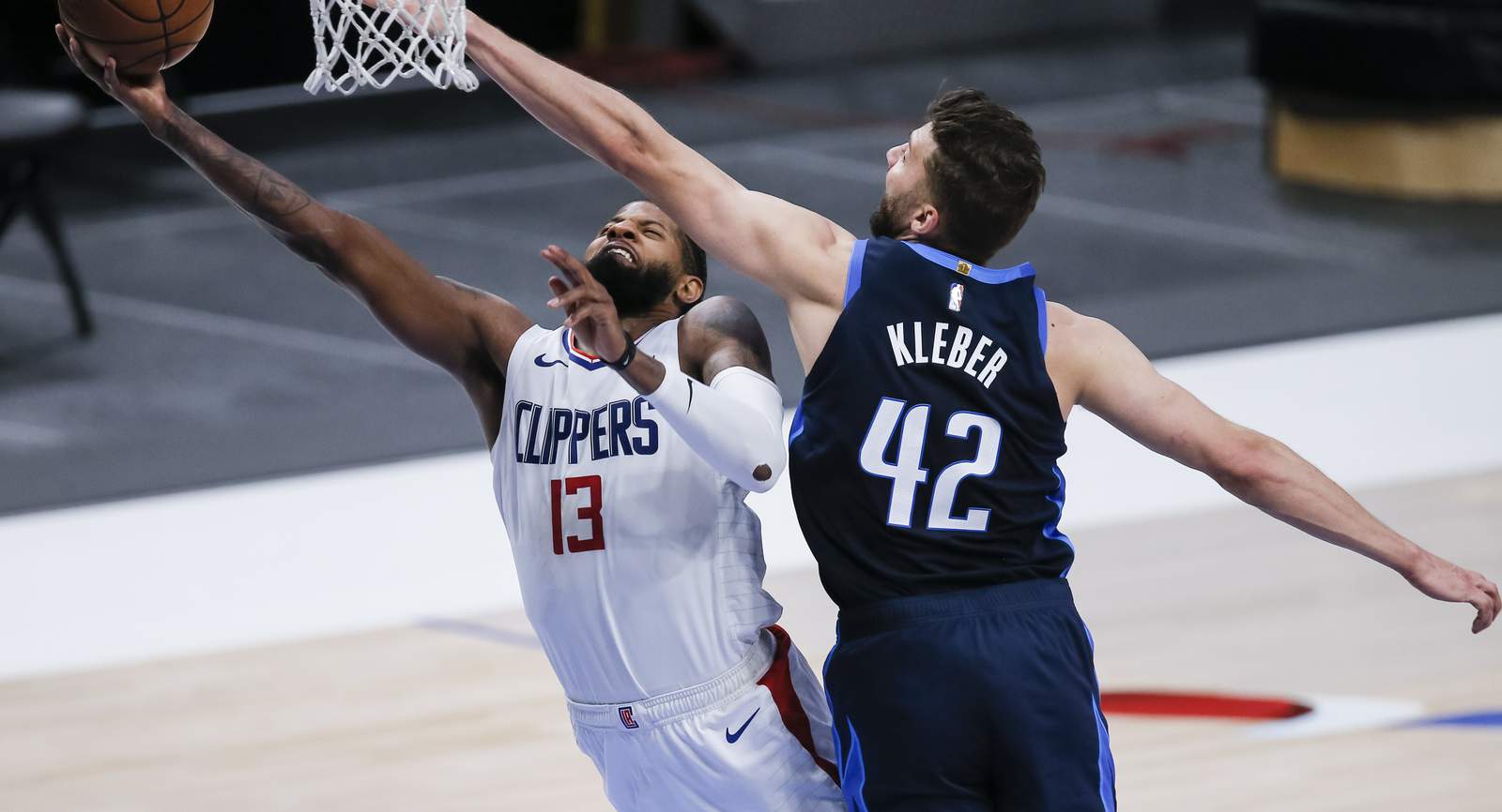 Leonard, Clippers bounce back with 109-99 win over Mavericks