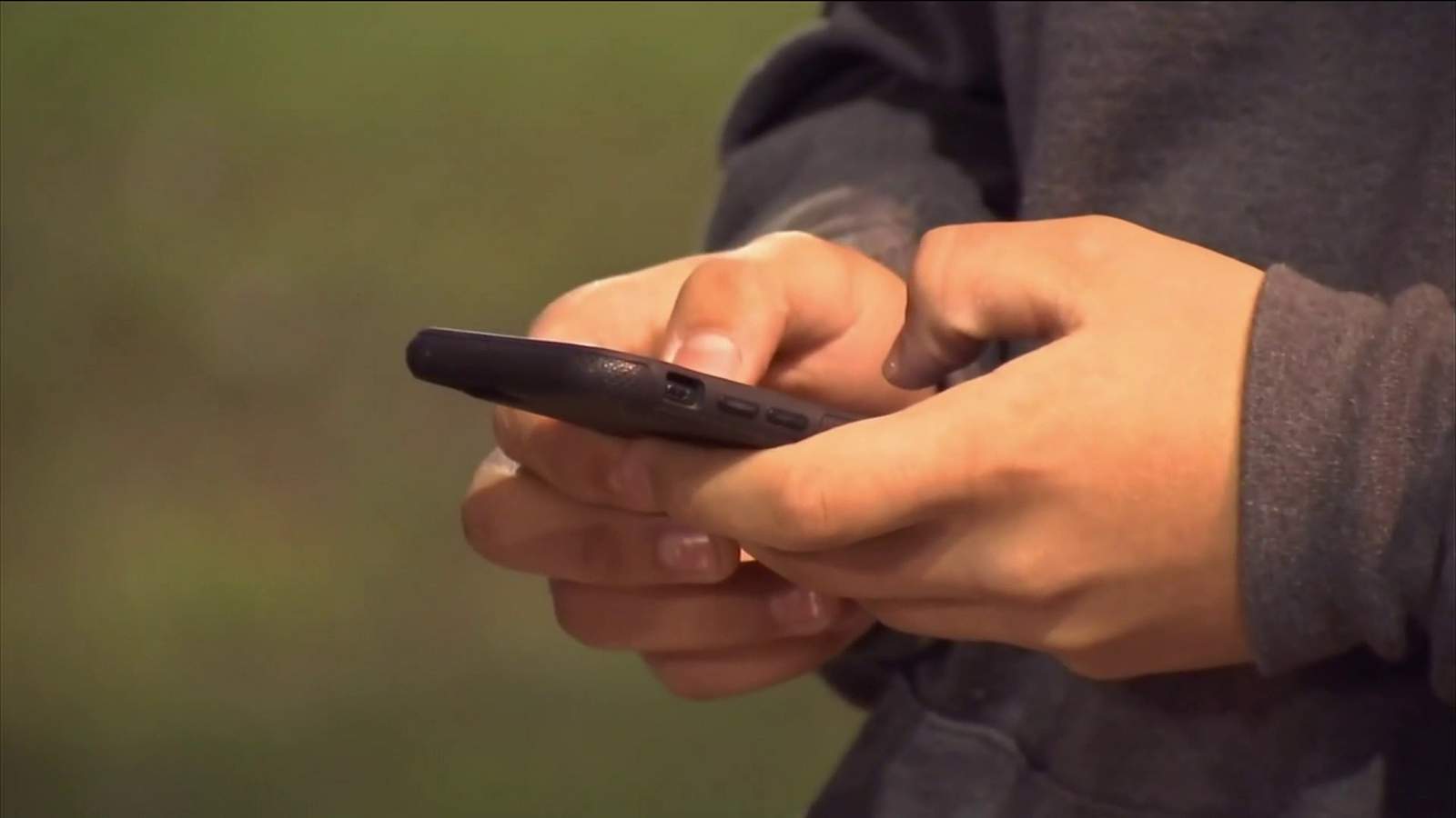 Clay County students misusing emergency app, school district police chief says