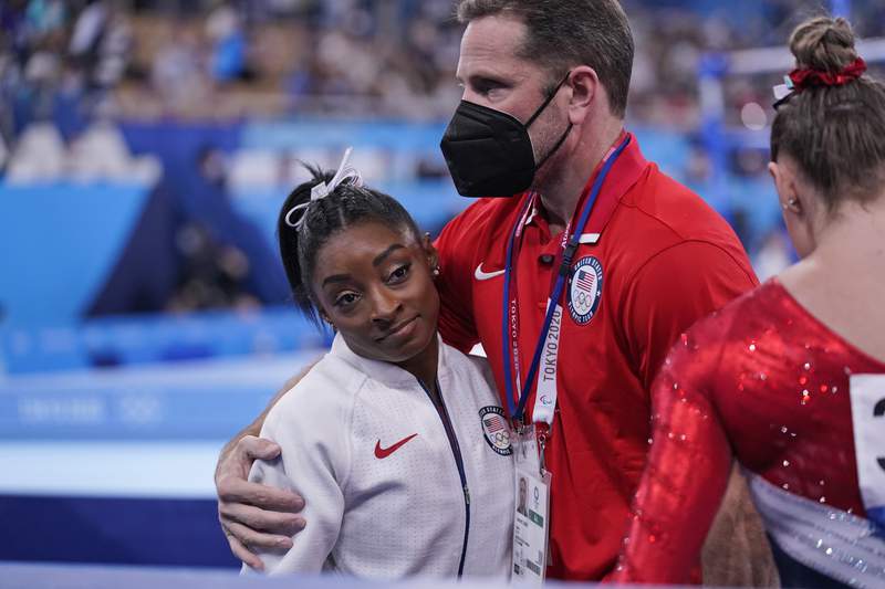 Simone Biles withdraws from gymnastics final to protect team, self