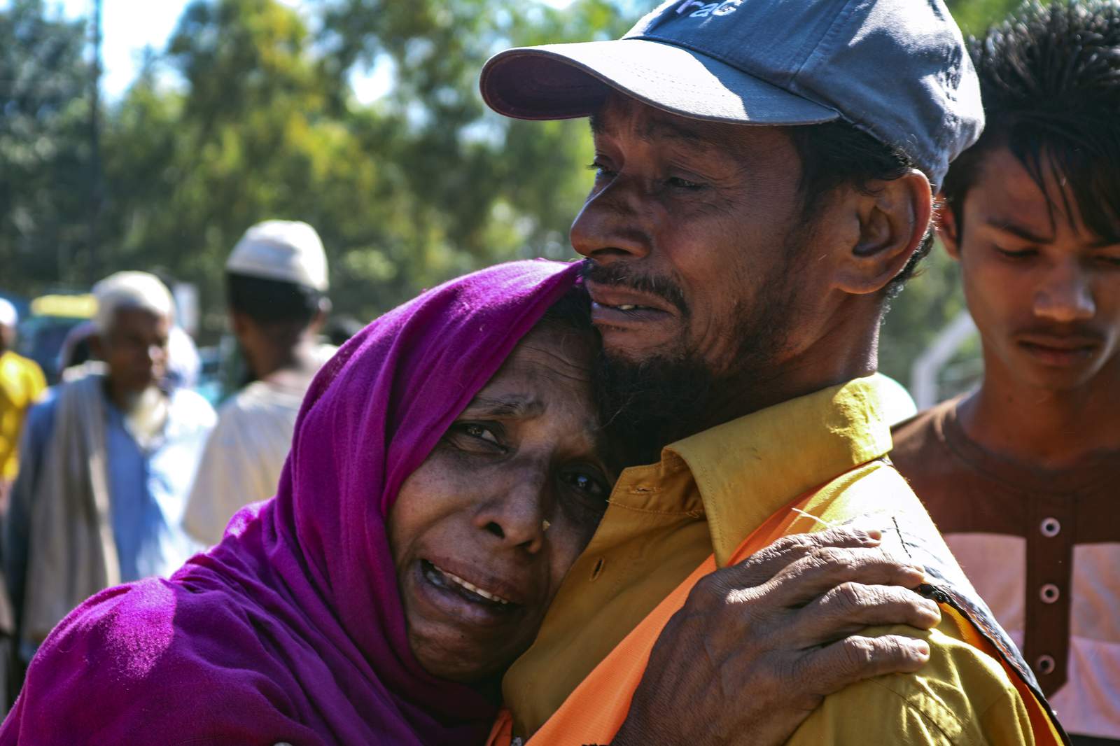 Bangladesh begins relocating Rohingya refugees to island