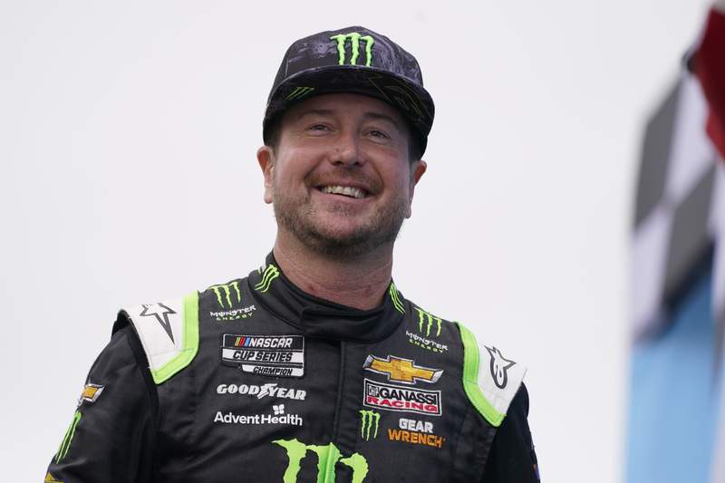 Kurt Busch moving Monster to Hamlin and MJ's team in 2022