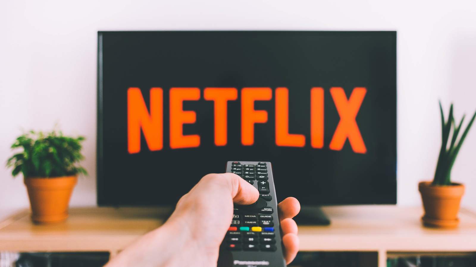 Netflix is slowing down in Europe to keep the internet from breaking