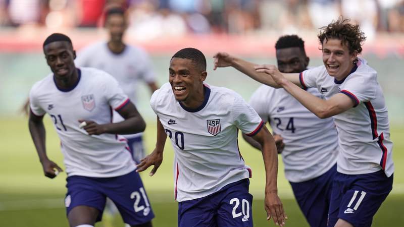 US routs Costa Rica 4-0 to finish 4-game, 11-day stretch