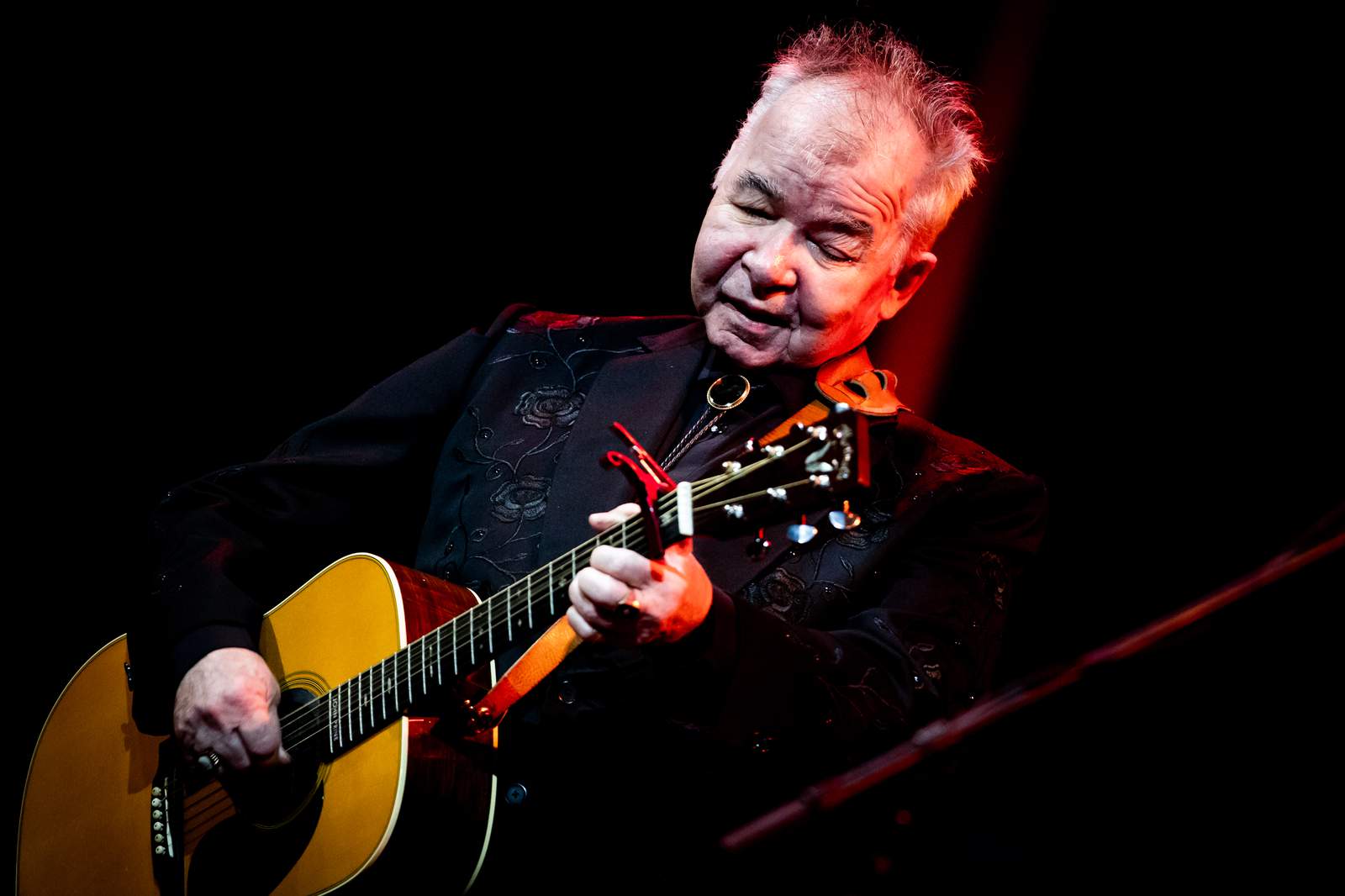 Celebrities remember, pay tribute to John Prine, who died from COVID-19 complications