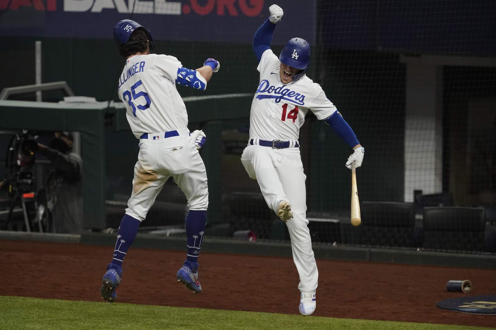 Bellinger HR sends Dodgers to 3rd World Series in 4 years