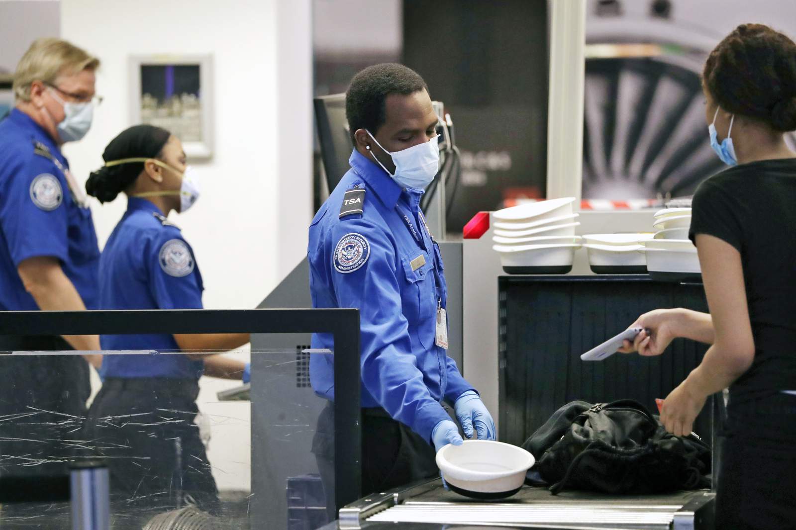3 TSA officers at JAX test positive for COIVD-19