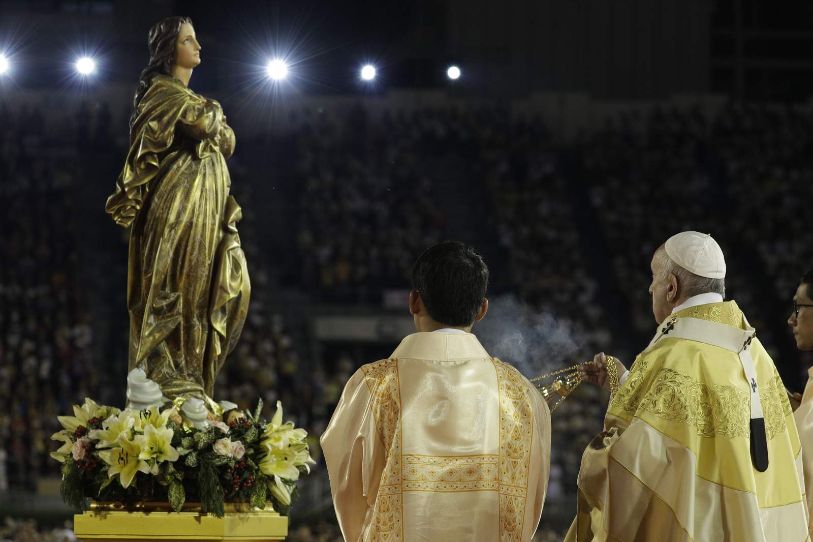 Pope seeks to 'liberate' Virgin Mary from the Mafia