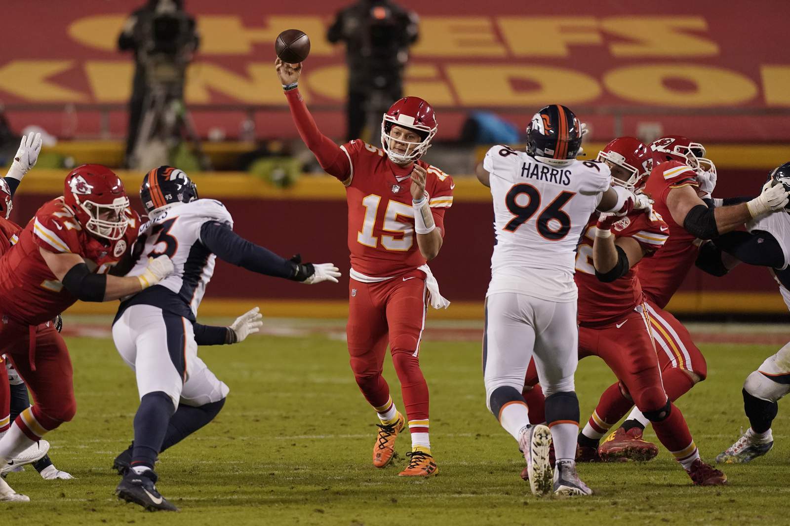 Chiefs rally to beat Broncos 22-16 to clinch playoff berth