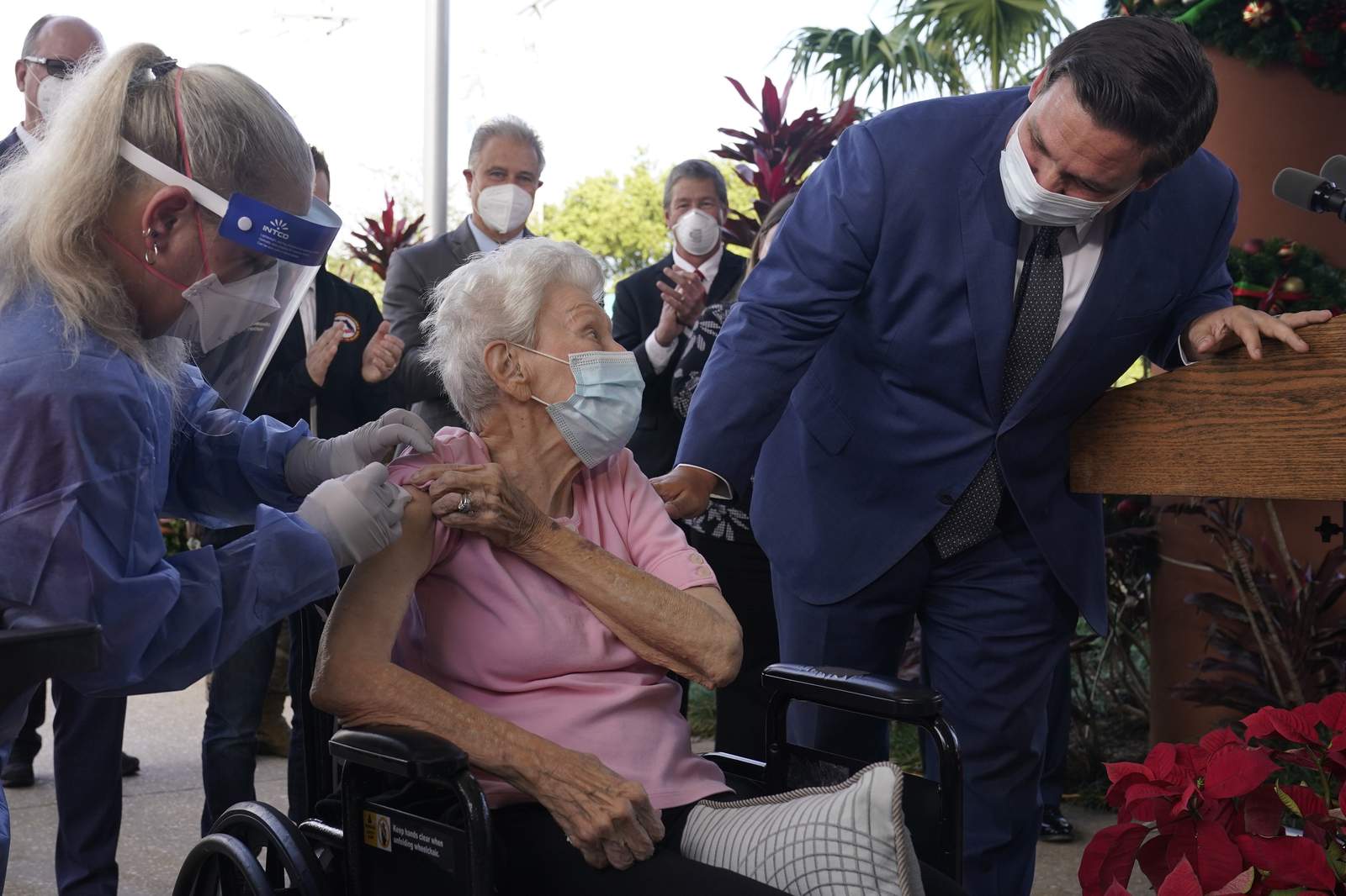 Florida rolls out COVID-19 vaccinations in nursing homes