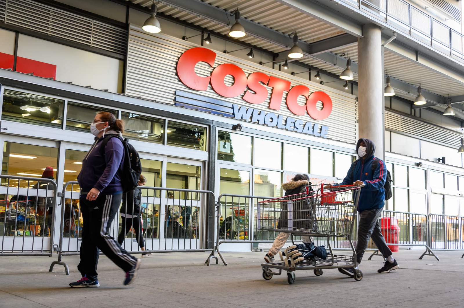 Costco to raise minimum wage to $16 per hour