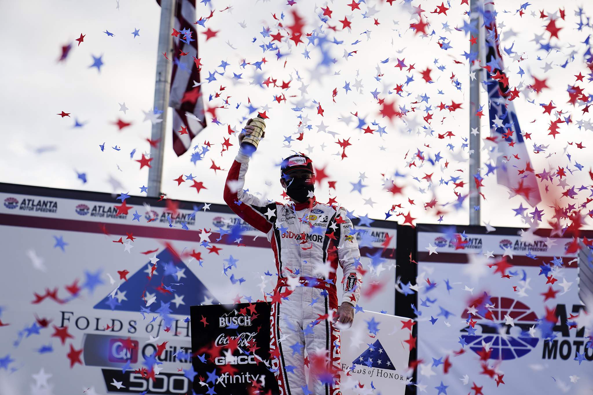 Blaney wins at Atlanta after Larson fades on old tires