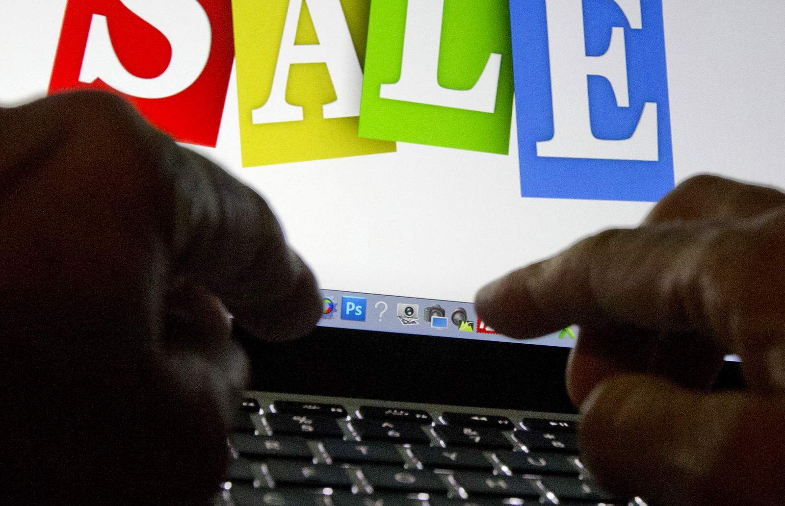 How to spot fake shopping sites and avoid being scammed