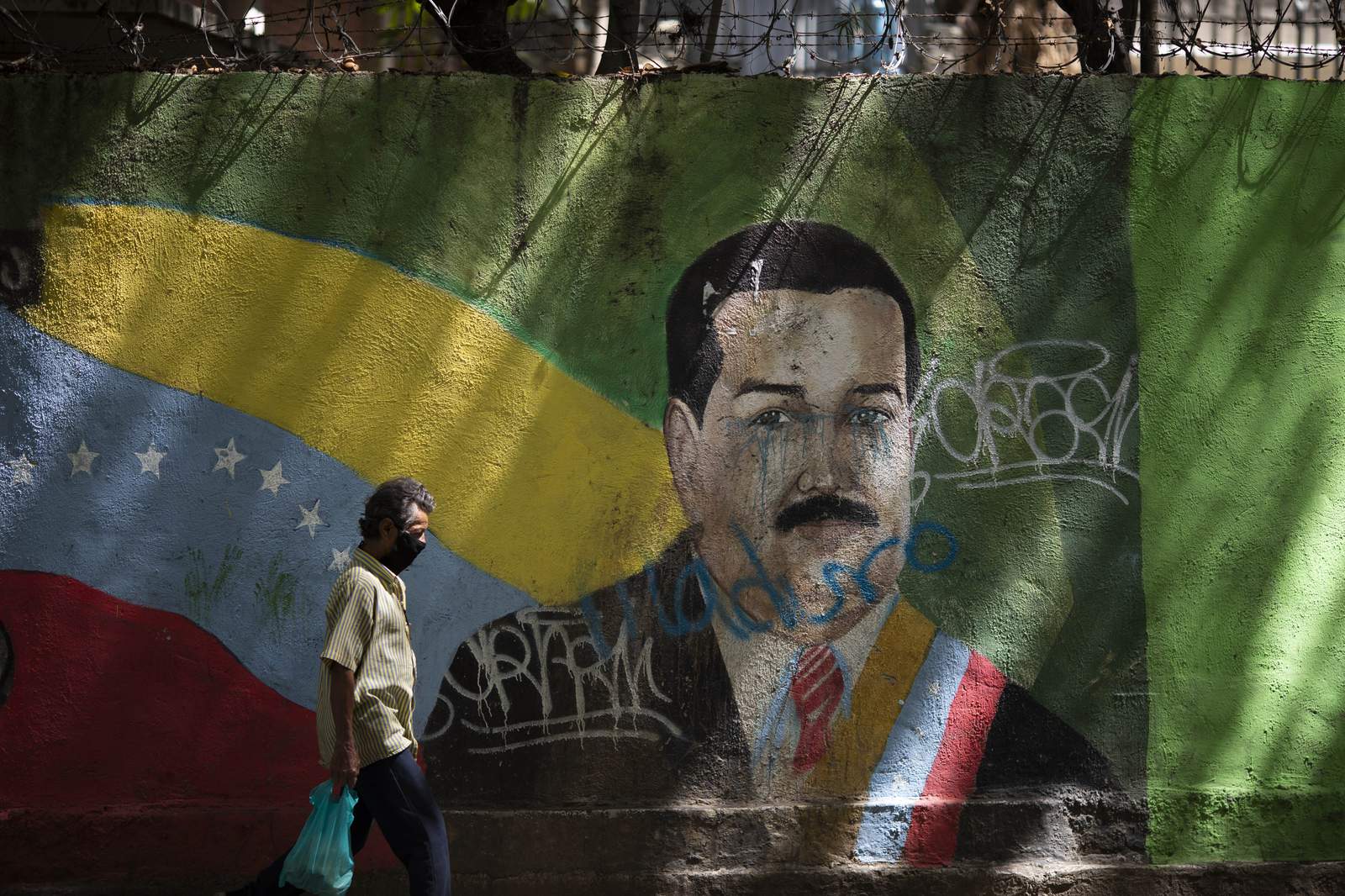 Maduro's hold on Venezuela tightens as coronavirus surges