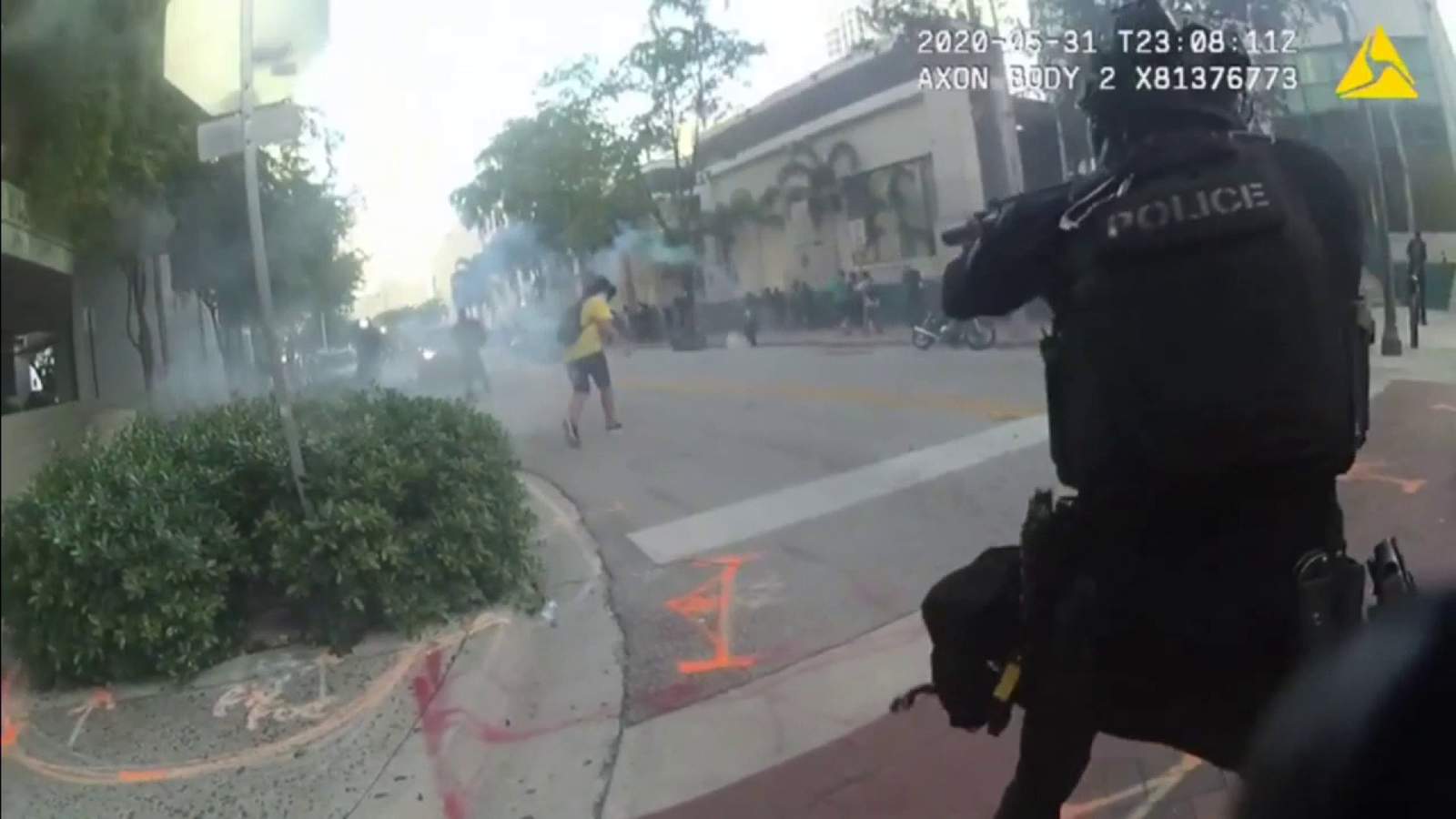 Video: Fort Lauderdale police laugh after shooting rubber bullets