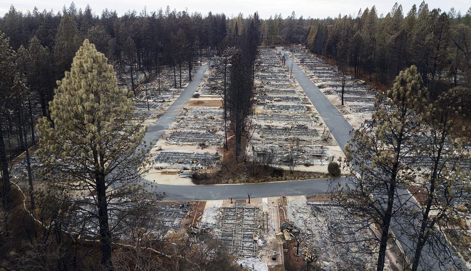 Federal government blasts PG&E's deal with fire victims