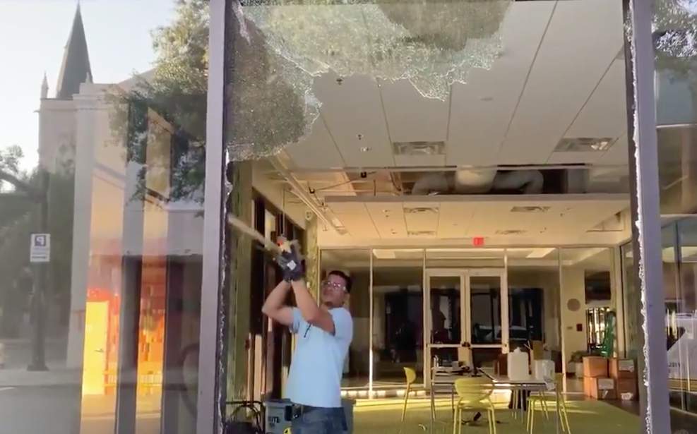 Businesses left to pick up the pieces after night of violent protests in downtown Jacksonville