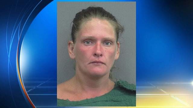 Police Woman in underwear attempts escape after arrest