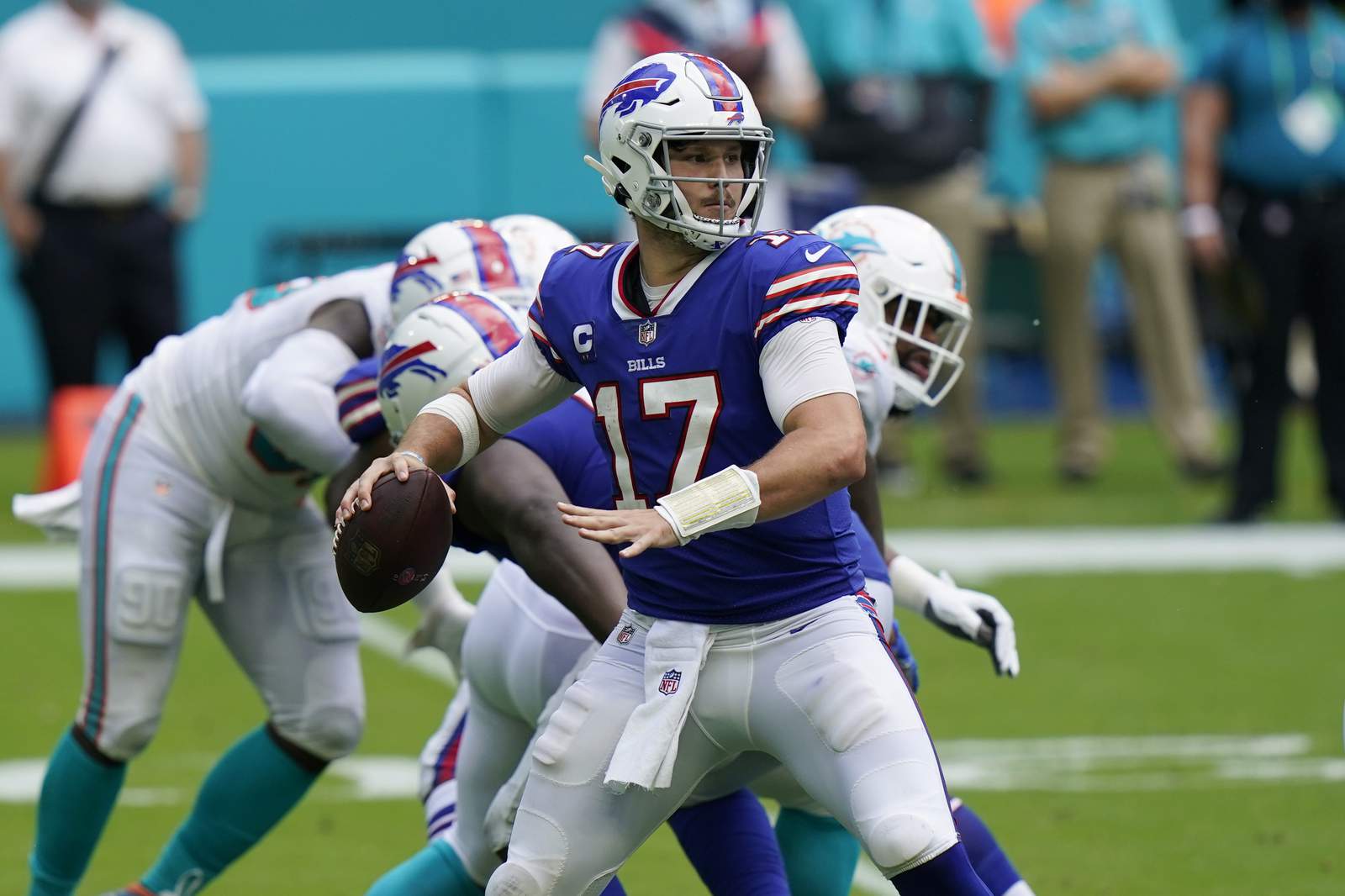 Allen reaches career high in passing as Bills beat Dolphins
