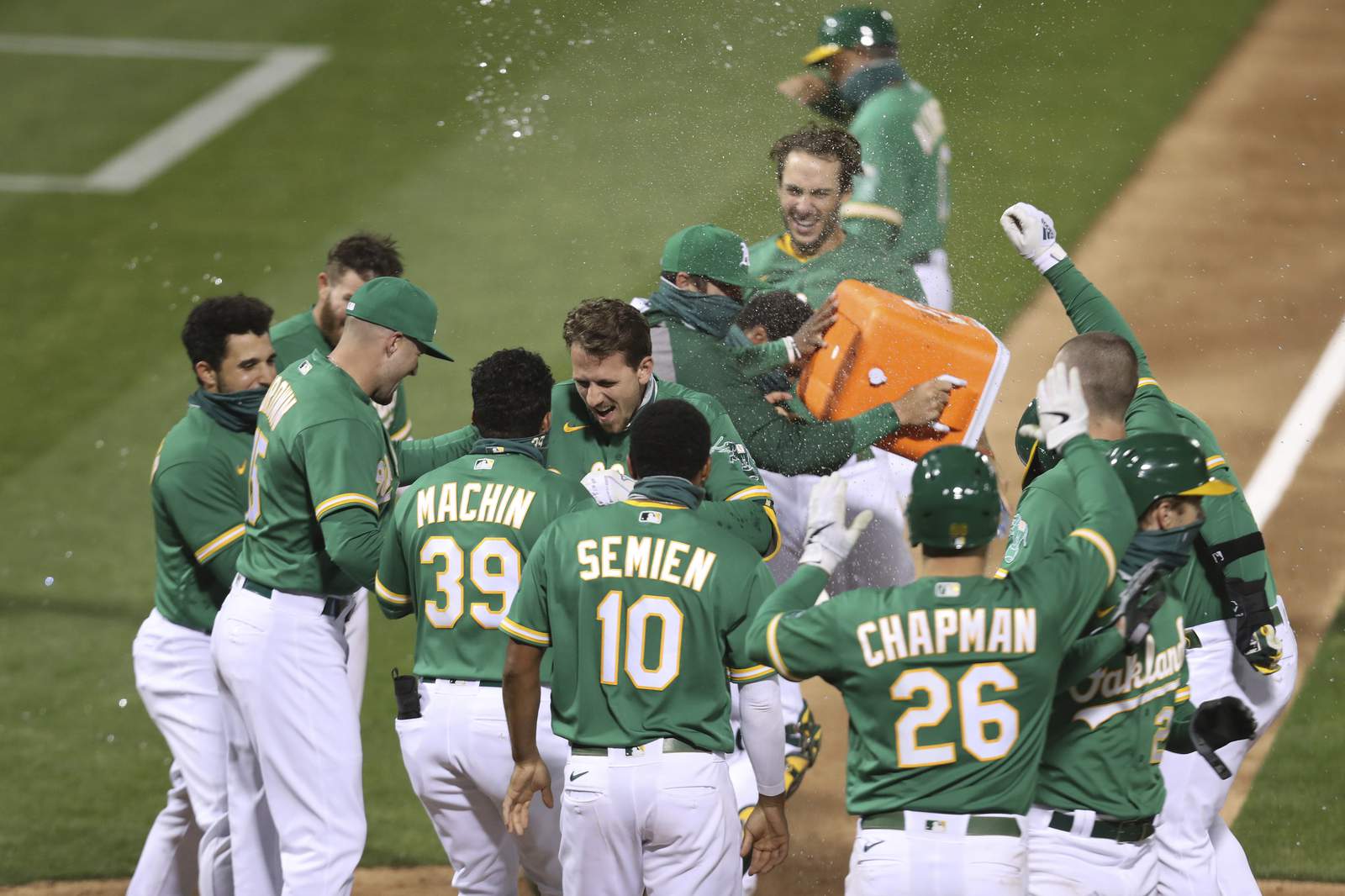 Piscotty hits A's 2nd walkoff slam this year, beats Rangers