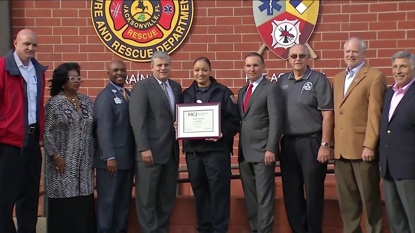 Jacksonville security guard awarded college scholarship for saving firefighter’s life