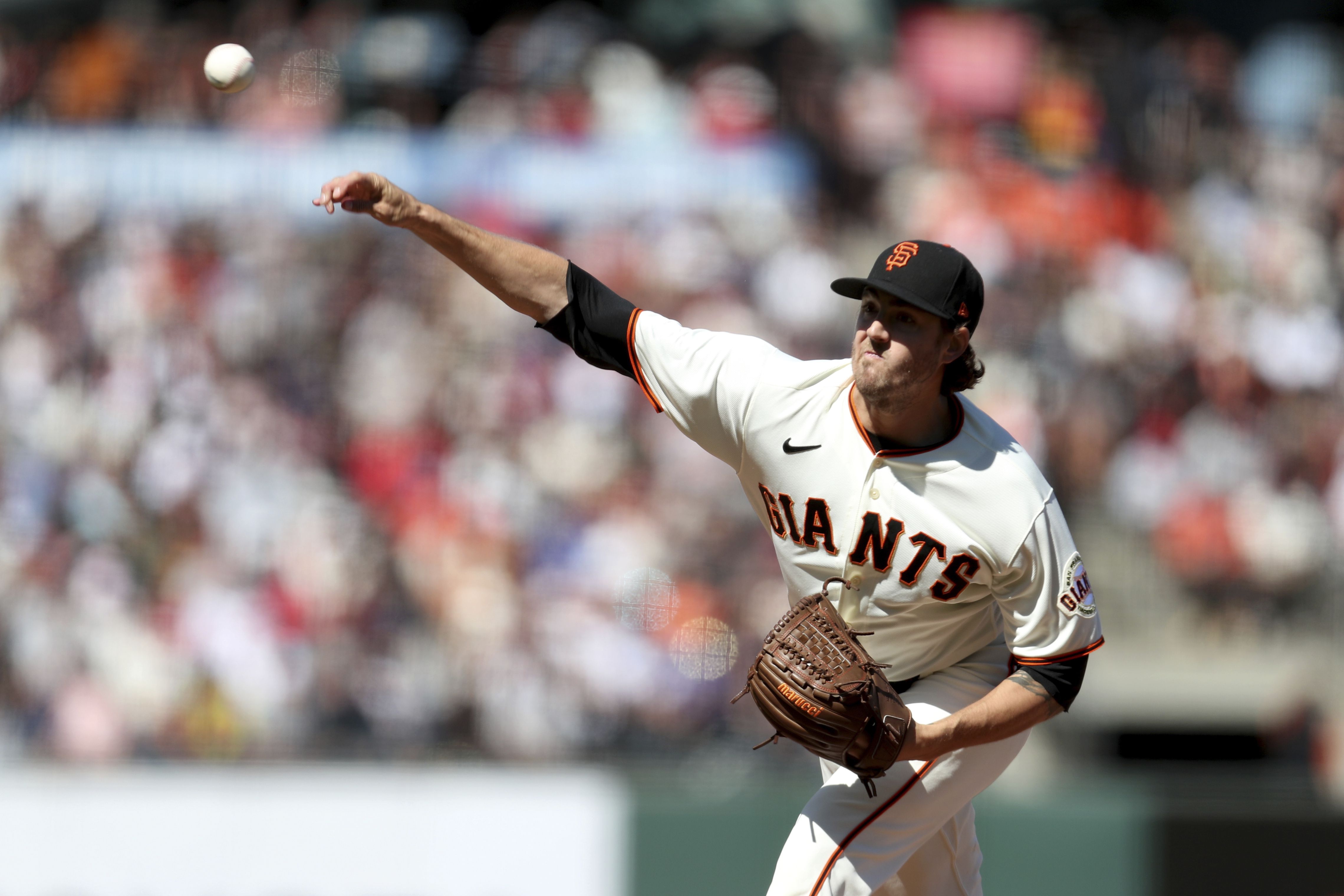 Giants' Kevin Gausman allows first vs St. Louis hit in 7th