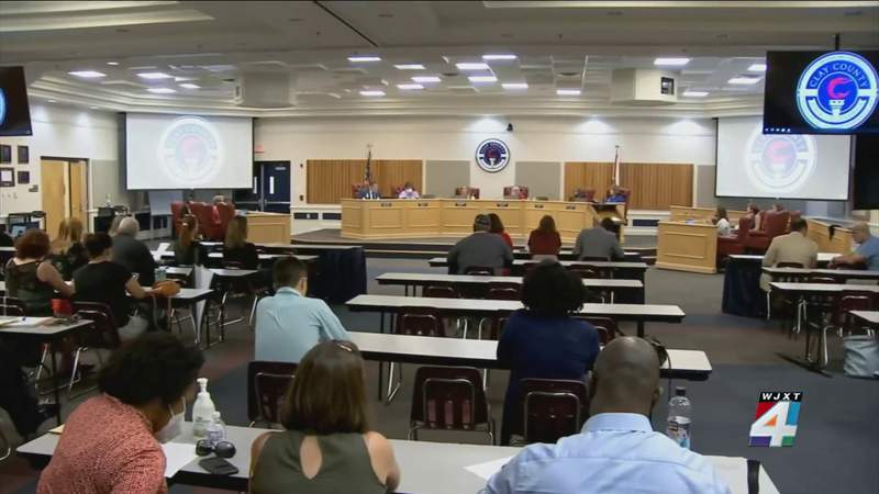 Parents, students sound off about masks at Clay County School Board meeting